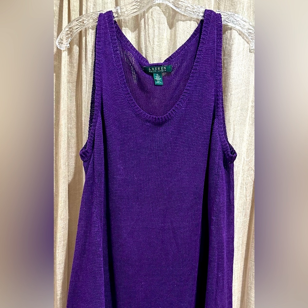 Summer weight tunic length tank sweater. 100% Linen. Size XL (14). Like new.